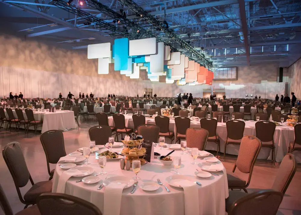 https://fallsconventions.com/assets/img/photos/rooms-spaces/NFCC_Rooms_and_Spaces_Exhibit_HallC_2.jpg